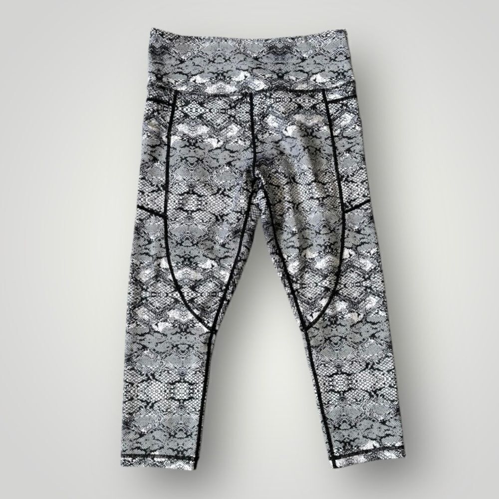 🎉5 for $45 🎉Zyia Crop Leggings Women Size 8-10